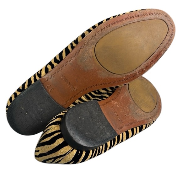 Vionic Willa Tiger Print Slip on  Flats size 8 - Picture 7 of 11